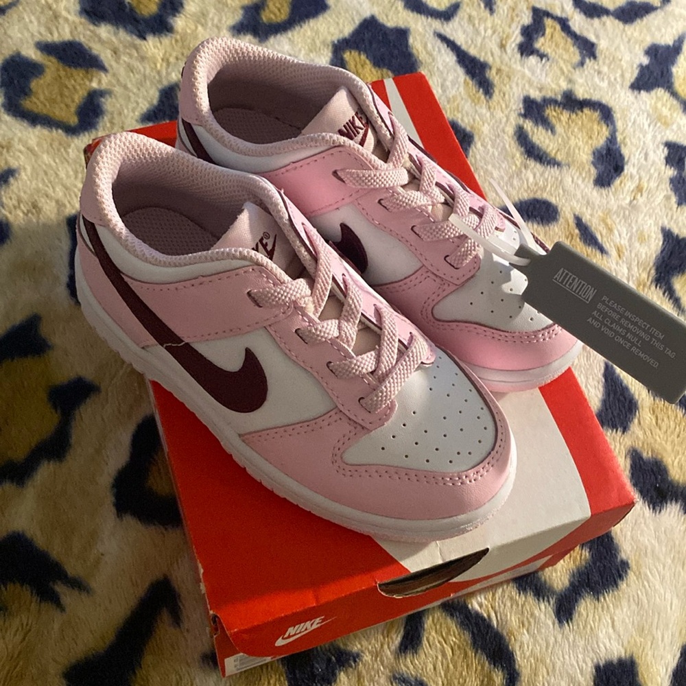 Nike Dunk Low (TDE)